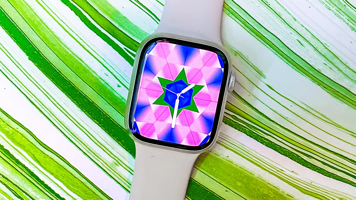 Для чего можно использовать Apple Watch 7